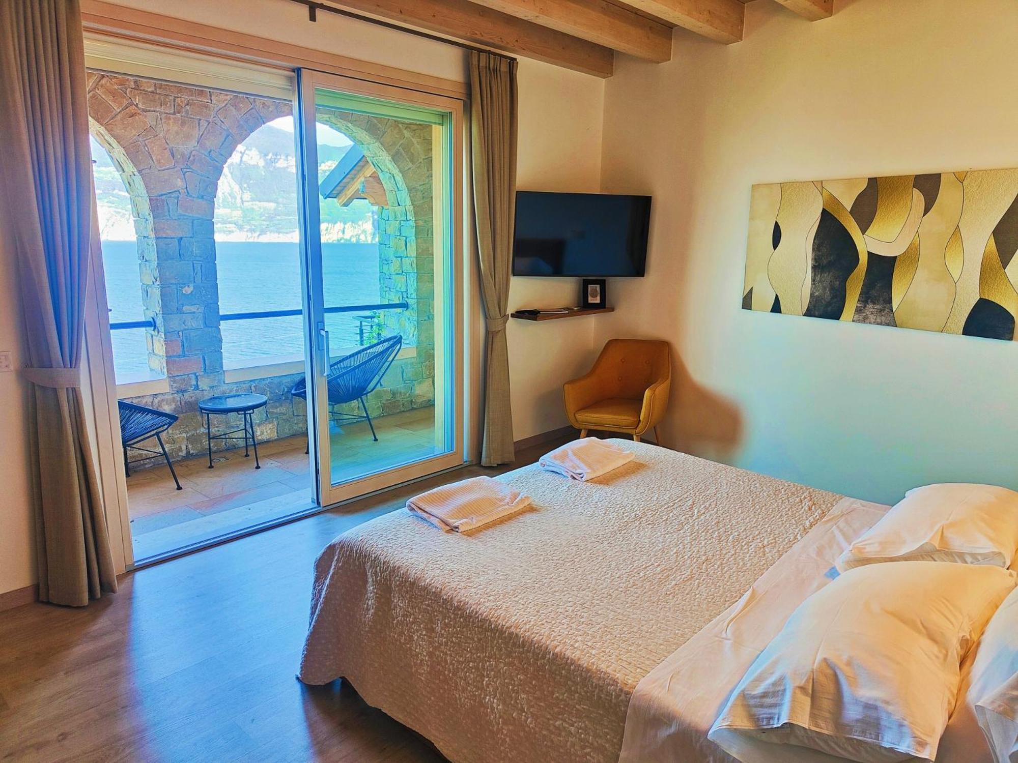 Villa Al Feudo เบรนโซเน ซูล การ์ดา ภายนอก รูปภาพ