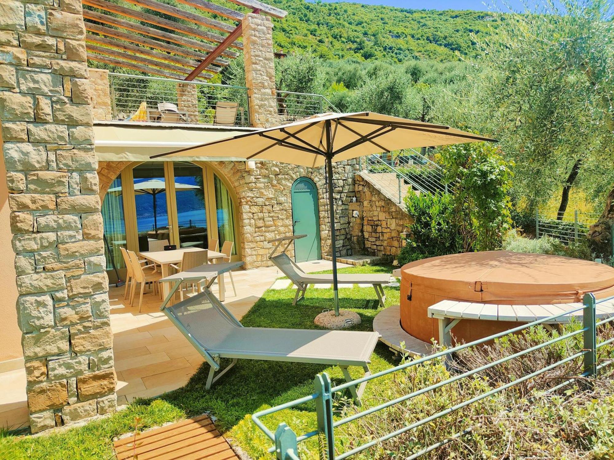 Villa Al Feudo เบรนโซเน ซูล การ์ดา ภายนอก รูปภาพ